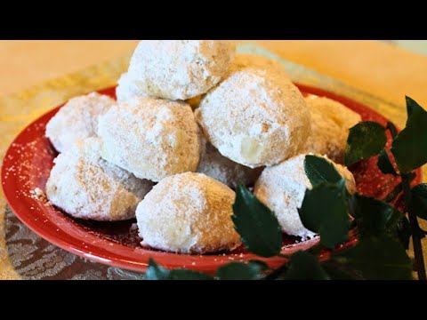 Best Ever Melt-in-Your-Mouth Snowball Cookies