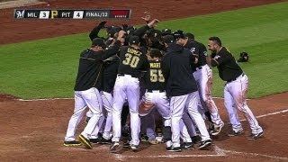Cutch's clutch homer gives Bucs walk-off win