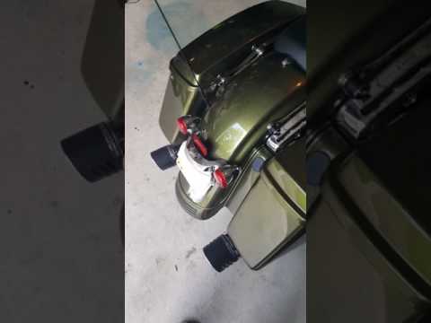 Freedom performance exhaust mufflers for Road Glide Special 2017 Milwaukee eight 107