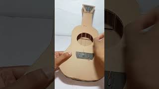 Download lagu CARDBOARD GUITAR 🎸! mp3