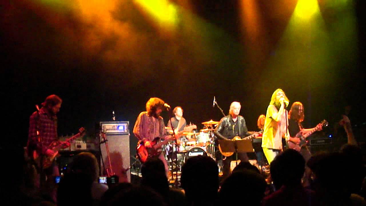 The Black Crowes feat. Jimmy Page - Shake Your Money Maker 13/07/2011 - YouTube