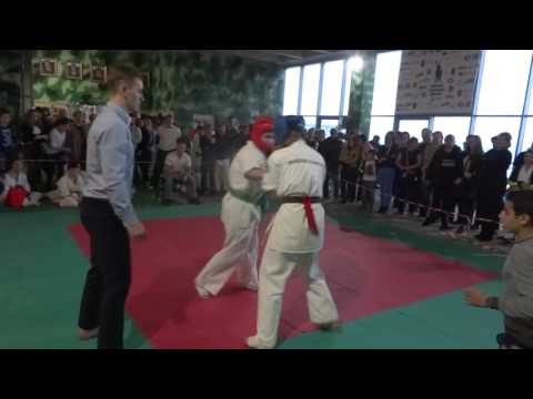 V Первенство СПб по Киокушинкай ИКО Мацушима 30.10.16г.  Голованова Мария широ-Золотченко Софья(ЛО)