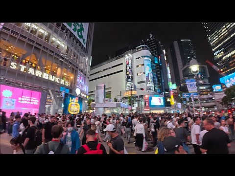 The Famous Shibuya Crossing (CLIP)