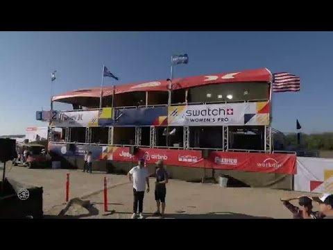 Tyler Wright Puts on Searing Performance