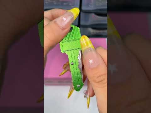 How to use them??#asmr #keychain #usa #fyp #safety #selfdefense #packing #diy