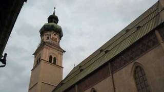 preview picture of video 'Hall in Tirol (A) - Dekanats- und Stadtpfarrkirche St. Nikolaus - Teilgeläute'