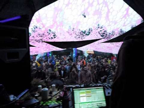 Xikwri Neyrra @Psycrowdelica 2011 2 of 2