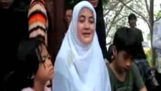 Download lagu nur halimah keranda cinta (video uje pipik) mp3