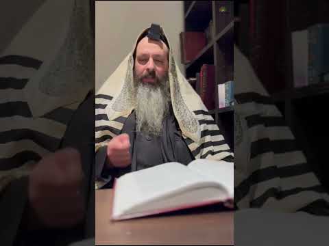 באשעפער לייגט אוועק יארן פריער די געלט וואס מען גייט דארפן