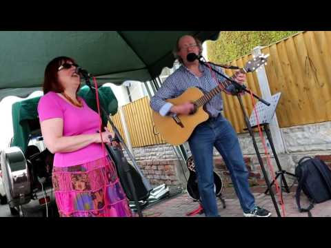 Mark & Jan 5/5 End Of The Line & Red Rooster TRAKZ BUSKING FESTIVAL 2016
