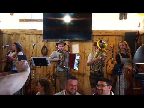 Familienmusik Freund mit Benedikt - Ein Abend mit Volksmusik (Zillertaler Schürzenjäger)