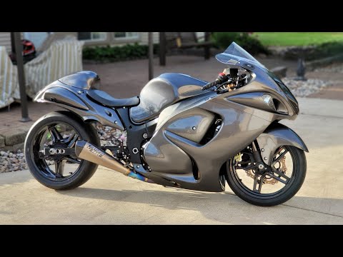 Thumbnail for Gen 2 Hayabusa vs Ducati v4 speciale #short by Ducati