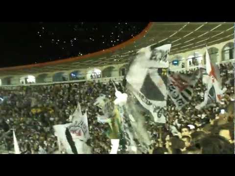 Torcida do Vasco - Estreia na Libertadores 2012 (Entrada dos Jogadores)