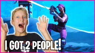 i carried my little brother ronald in fortnite - ronald playing fortnite on youtube