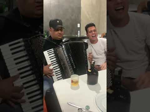 Jogo do Desprezo - Tarcísio do Acordeon e Vitor Fernandes (Vídeo)