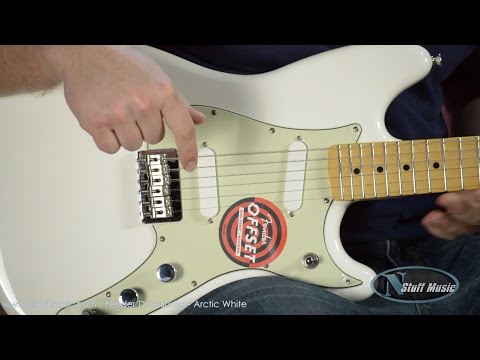 Видео-обзор товара Электрогитара Fender Duo-Sonic Torino Red