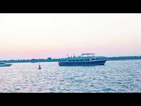 Corniche Beach AbuDhabi #dipendralaxmi #abudhabiblogger #cornicheabudhabi#abudhabi