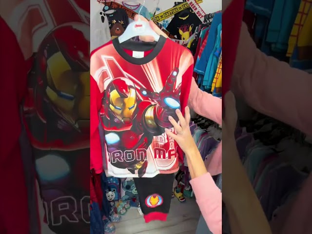 Vídeo relacionado con Amazon Essentials Marvel Conjuntos de pijamas ajustados, 3 Piezas Niño, 3-piece Marvel Black Panther Set, 5 años