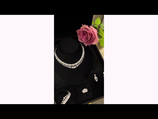 طقم زركون فضي لمعة قوية