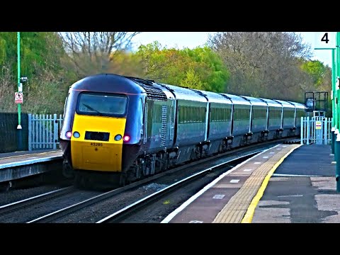 Busy Evening at Tamworth Station | 26/04/21