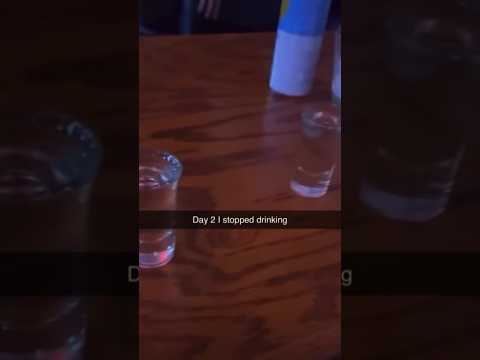 Er ist Alkohol süchtig 😱🤯 #meme #funny #shorts