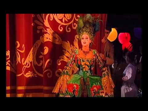 scoglio d'immota fronte