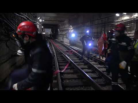 Fövqəladə Hallar Nazirliyi tərəfindən metroda təlim keçirilib