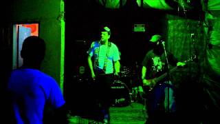 Mr. Mustache - Darkest places (MxPx) - holandês voador