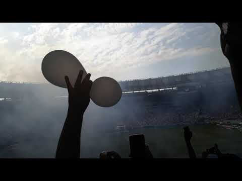 "Mosaico da torcida do vasco" Barra: Guerreiros do Almirante • Club: Vasco da Gama • País: Brasil