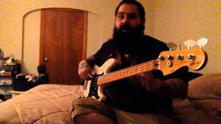Video thumbnail for Matt Freeman Squier Bass Review by BigGorgeousStuff