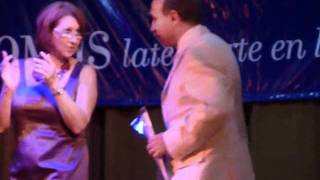 CARICATURISTA LUIS ORDOÑEZ DISTINCION EN EL SENADO