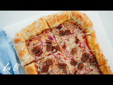 Dairy-Free Stuffed Crust Pizza #plantbased