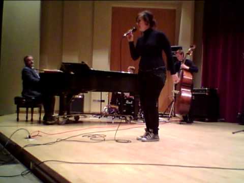 Robyn Whitmore - Twisted