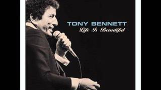 Tony Bennett interpreta Travessia (Bridges) de Milton Nascimento