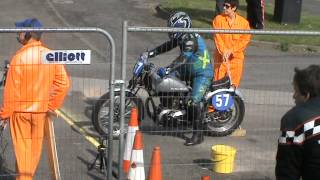 preview picture of video 'TRIUMPH 3HW 350cc 1938 AT THUNDERSPRINT PRACTICE 2012'