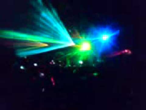 X-Qlusive Showtek: Down Under - Showtek Intro
