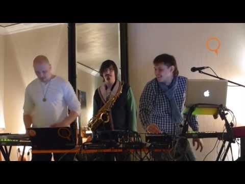 Dos Buratinos @ Lynch club (More)