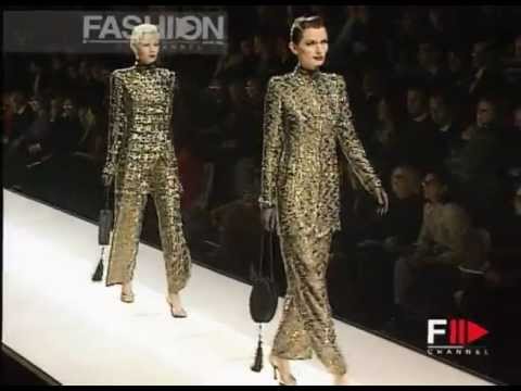 "Giorgio Armani" Autumn Winter 1995 1996 Milan 9 of 10 pret a porter woman by FashionChannel