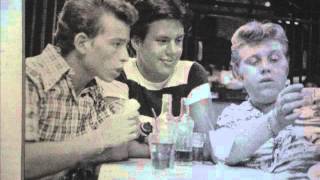 "Growing Up" original sound track 1983