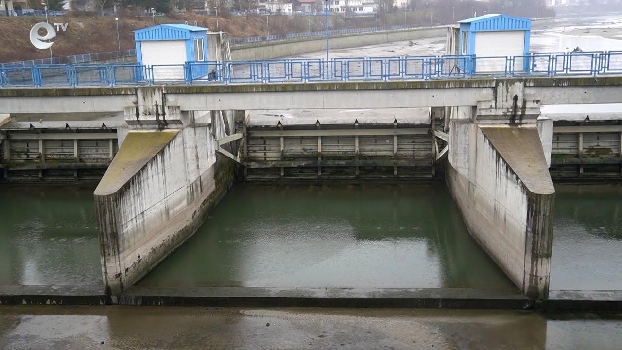 Източиха Водното огледало в Кърджали заради авария на водопровод