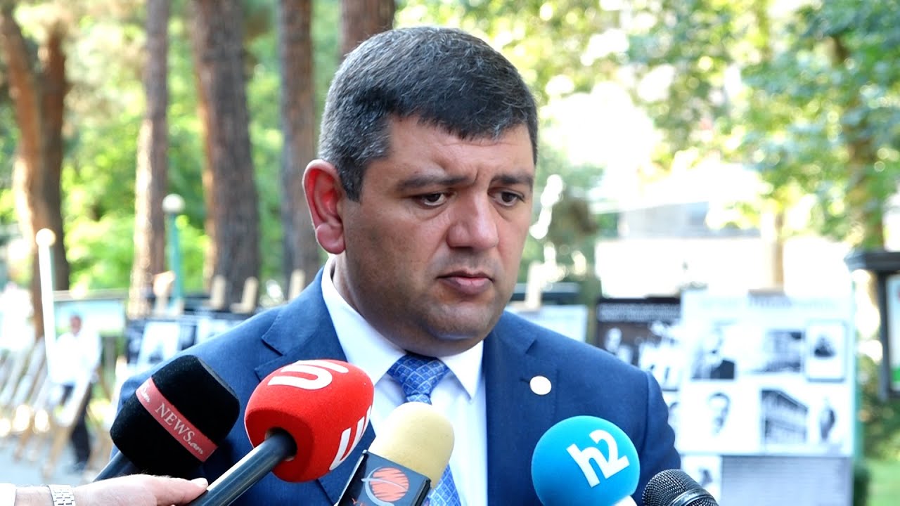 Ճանապարհ, միջանցք տալու մասին իշխանությունները կարող են խոսել․ Կապանի քաղաքապետ