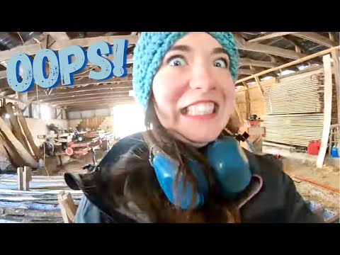 ABBY BROKE THE SAWMILL 😬 // Sawing with a Woodmizer LT-40