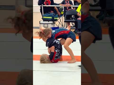 BJJ Submissions - Armbar #bjj #lovelylucy #mma #ufc #femalefighter #girlpower #fitness