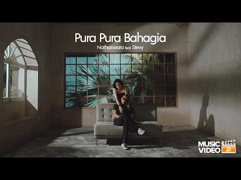 Pura - Pura Bahagia