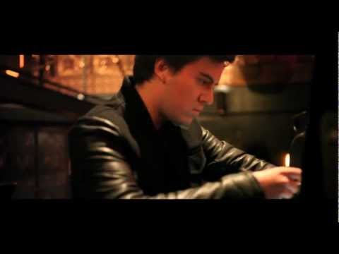 Carlos Serrano - Intro