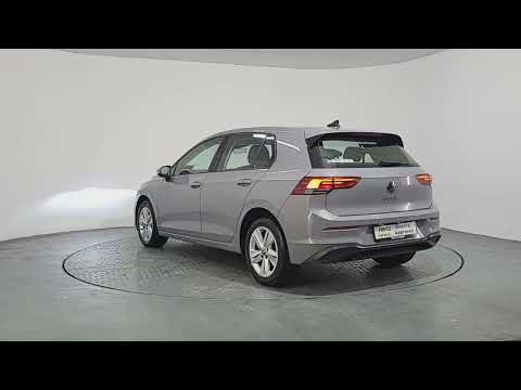 Volkswagen Golf LIFE 2.0 TDI 115HP Diesel Manual - Image 2