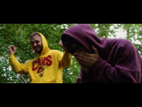 uzzuraptors - dzieci z blueberryn (prod. Worek & Swizzy)