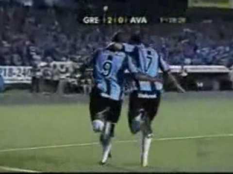 Assista aos gols de Grêmio 3 x 1 Avaí