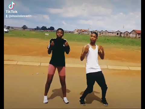 #Dlala mshimane dance by Showin and Nelly