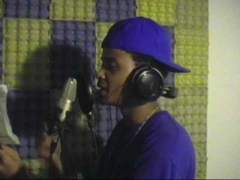 Gerfley Ina di studio for Tecknik la